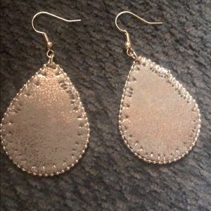 leather earrings